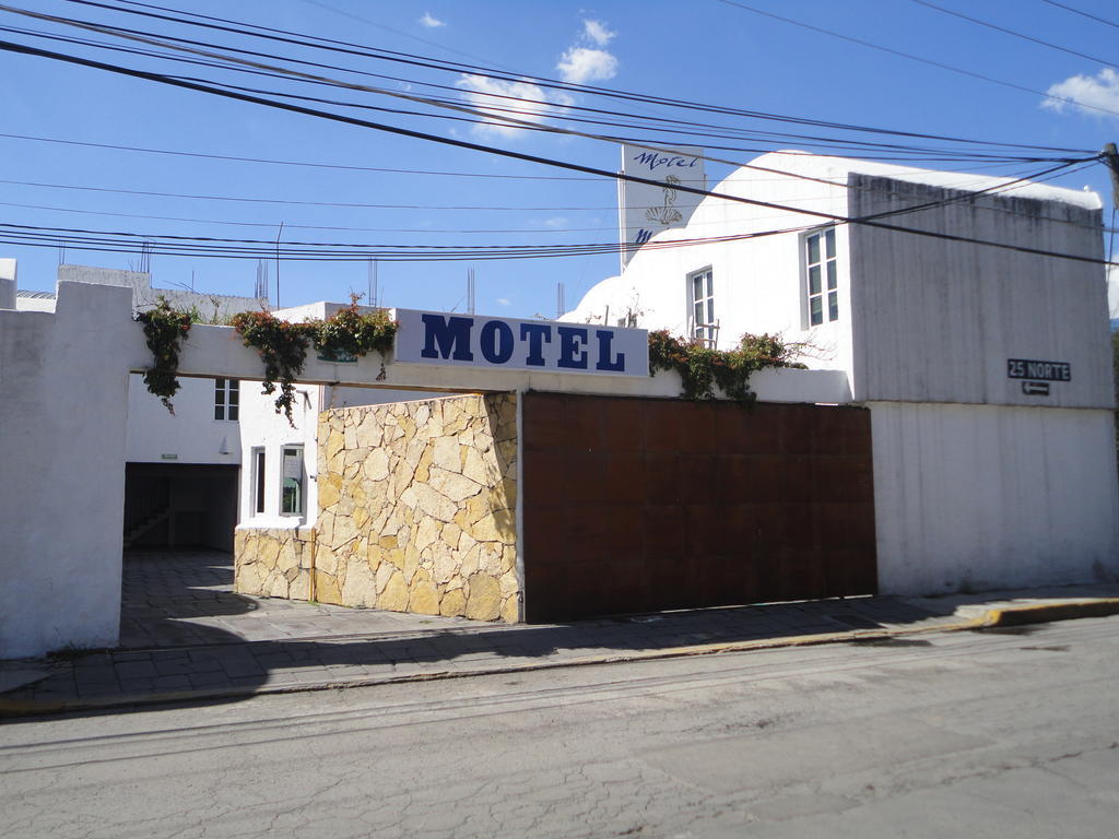 Motel Mykonos Пуэбла Экстерьер фото